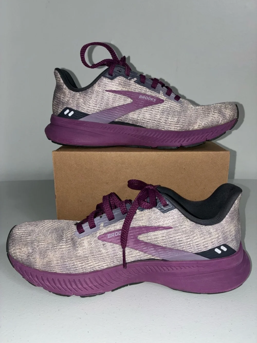 Brooks Women’s Launch 8 Running Shoes Size 7 - Picture 2 of 10